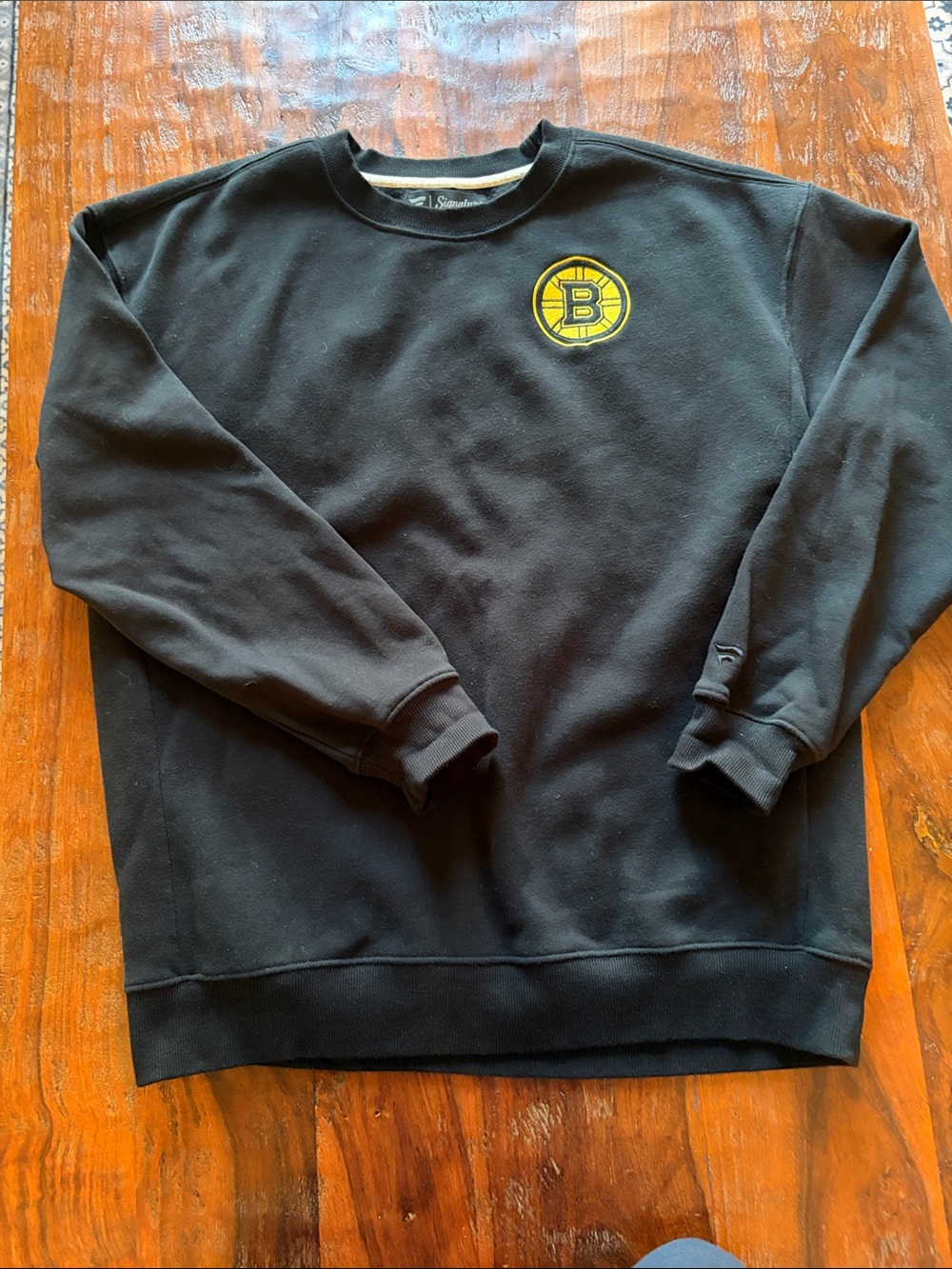 Fanatics Black Crewneck with Yellow Patch Logo